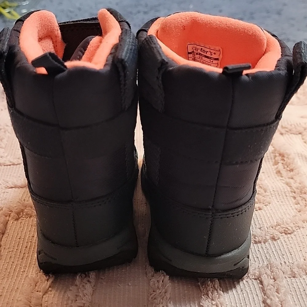 Carters Unisex-Child Snow Boots, size 7. Navy, dark gray and orange. Like new.